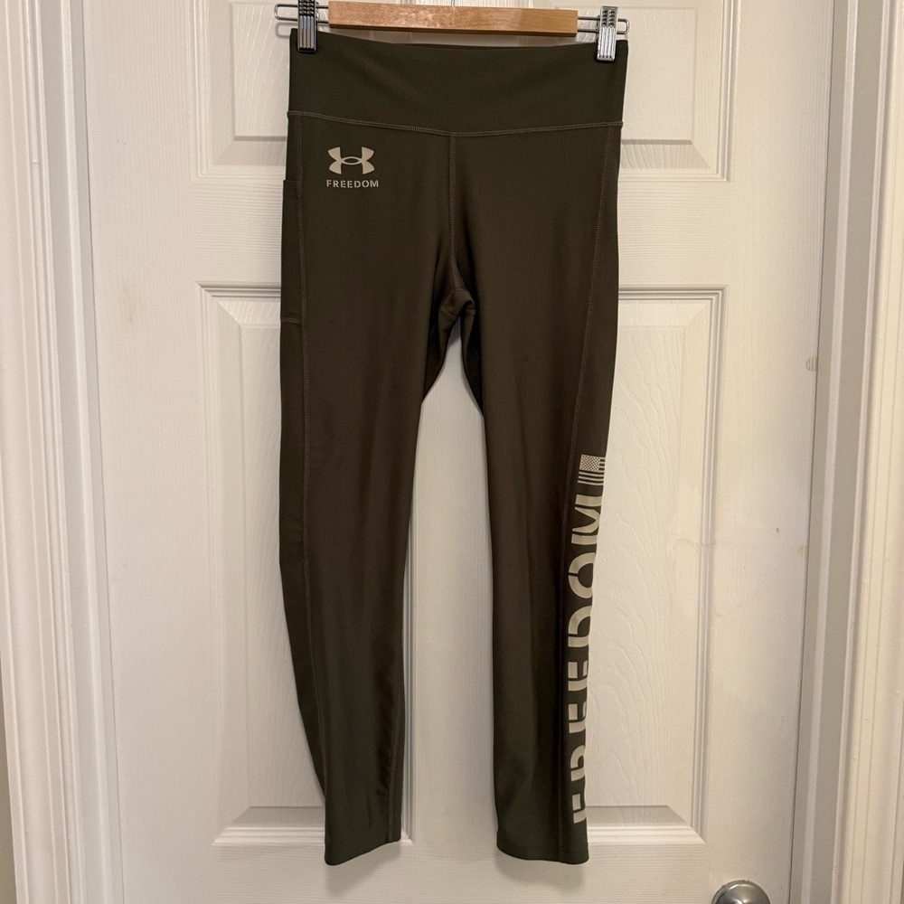 NWOT Under Armour Freedom Compression High-rise Heatgear Leggings